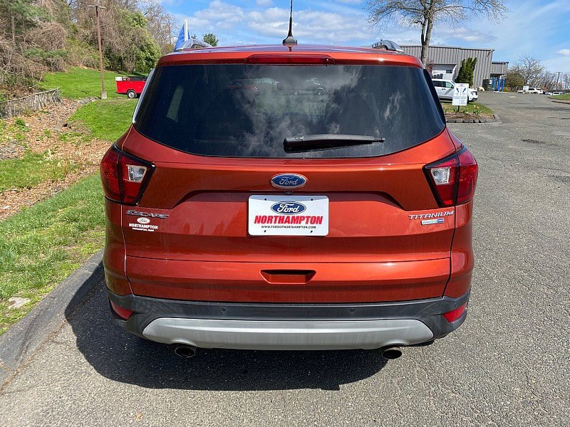 Certified 2019 Ford Escape Titanium AWD/4WD image 4