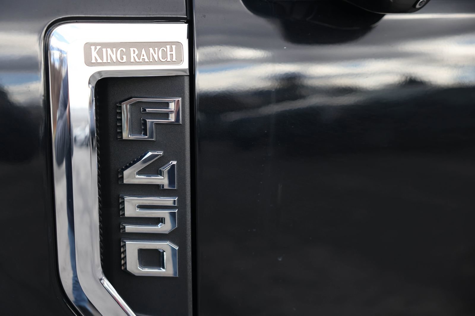 Certified 2022 Ford F450 King Ranch w/ King Ranch Ultimate Package image 35