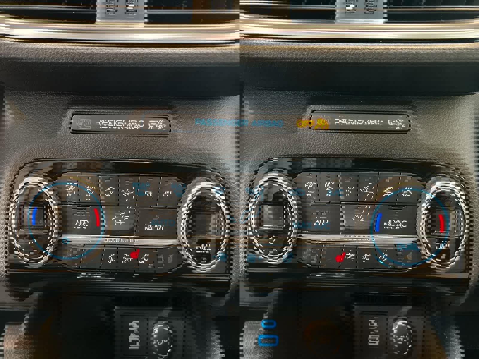 Certified 2021 Ford Escape Titanium w/ Titanium Elite Package image 23