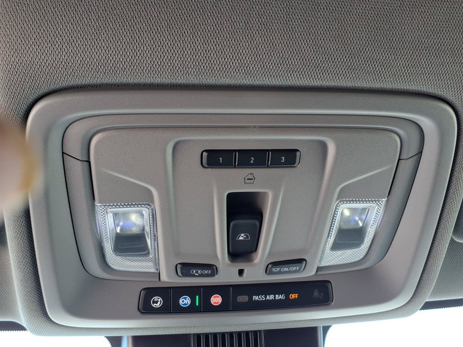 Used 2024 Chevrolet Silverado 1500 LTZ AWD/4WD image 24