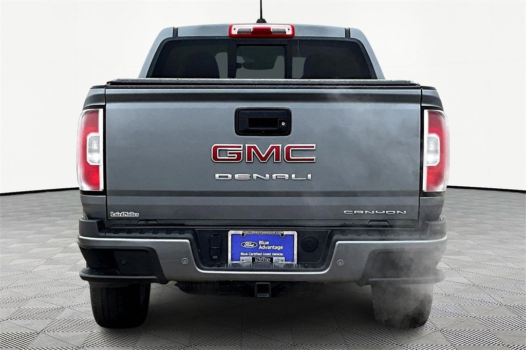 Used 2022 GMC Canyon Denali image 3
