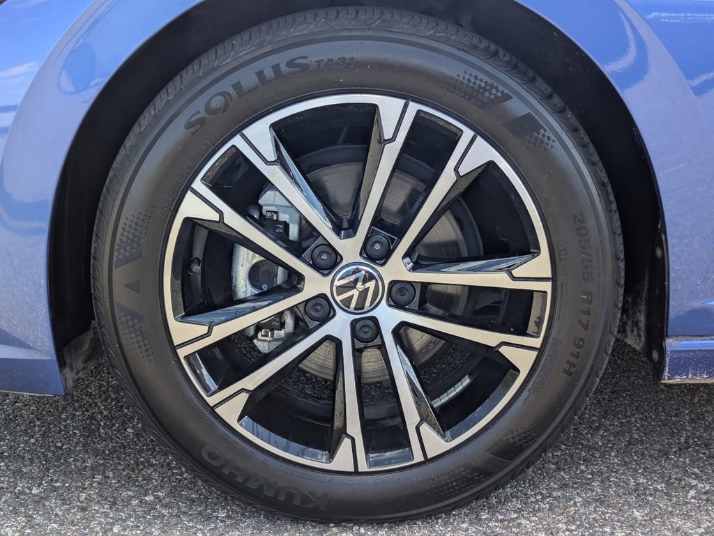 Used 2024 Volkswagen Jetta Sport FWD image 11