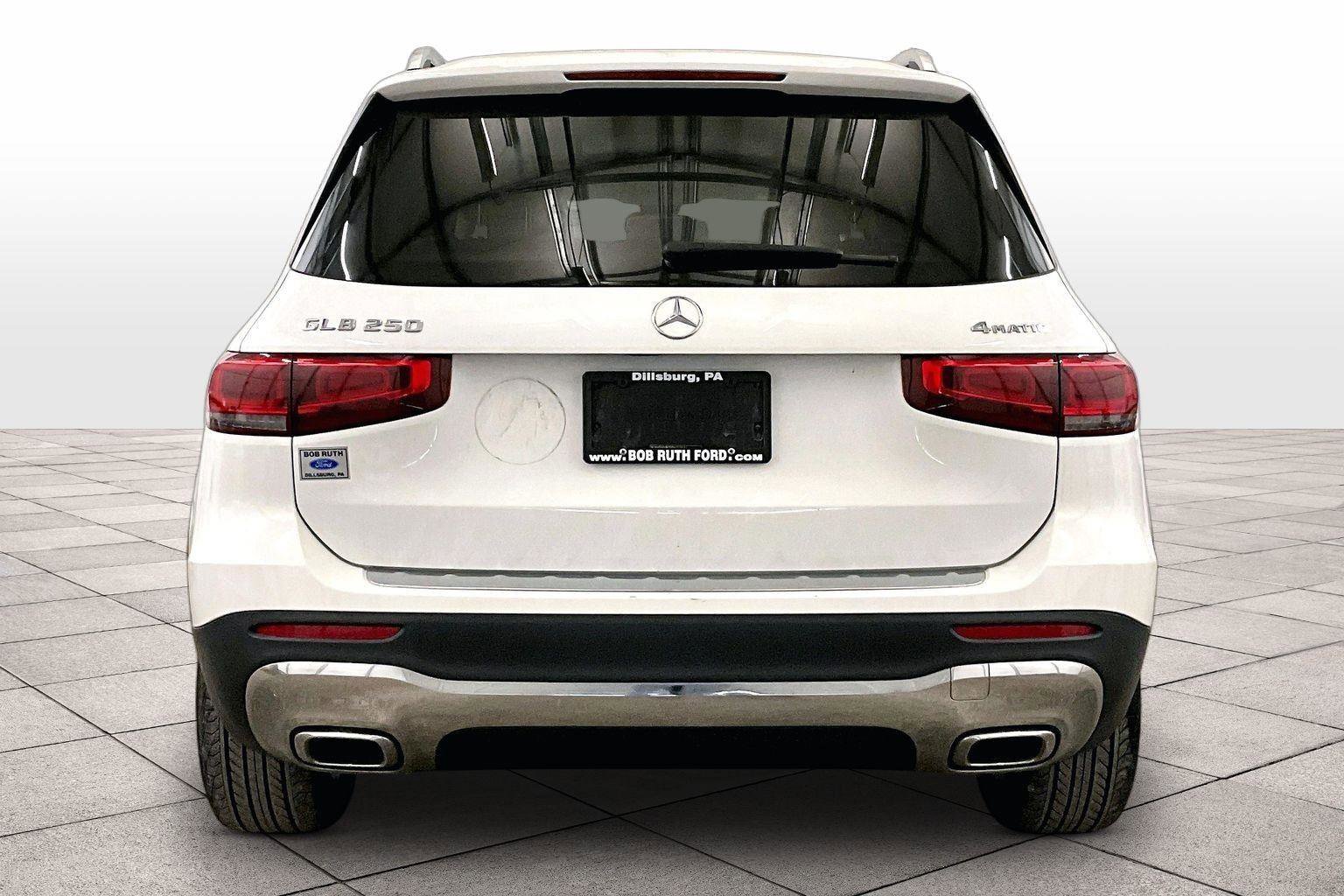 Used 2021 Mercedes-Benz GLB 250 4MATIC image 4