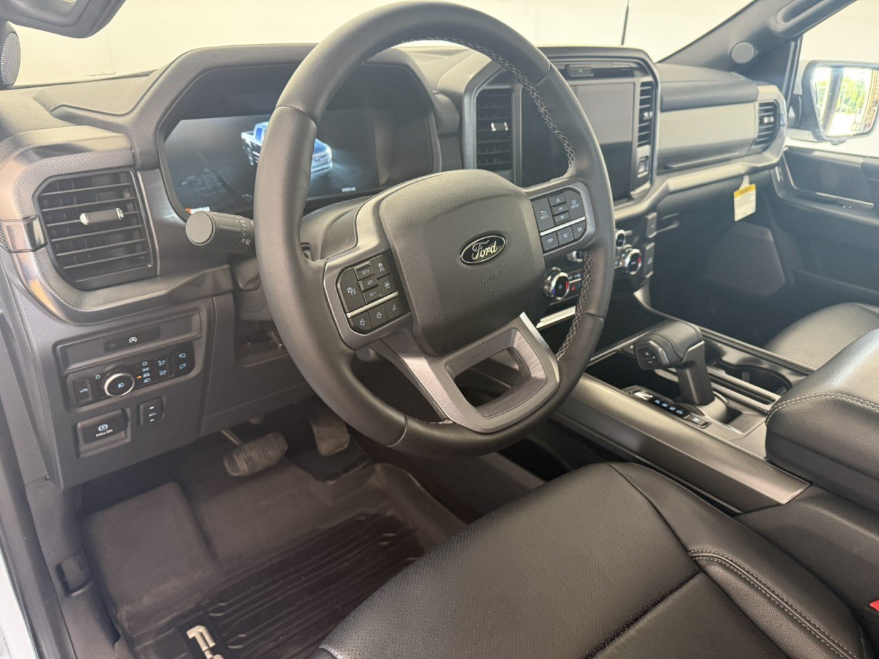 Certified 2025 Ford F150 Lariat AWD/4WD image 17