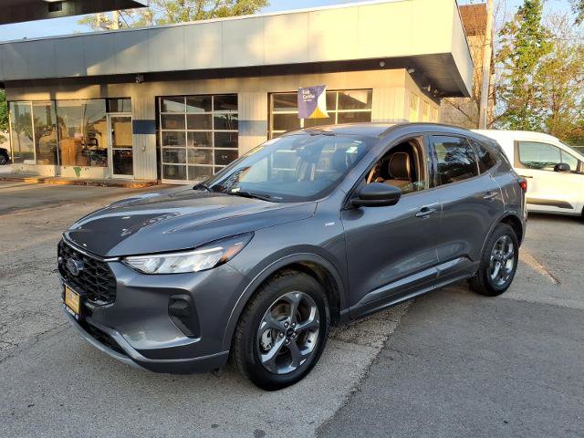 Certified 2023 Ford Escape ST-Line AWD/4WD image 6