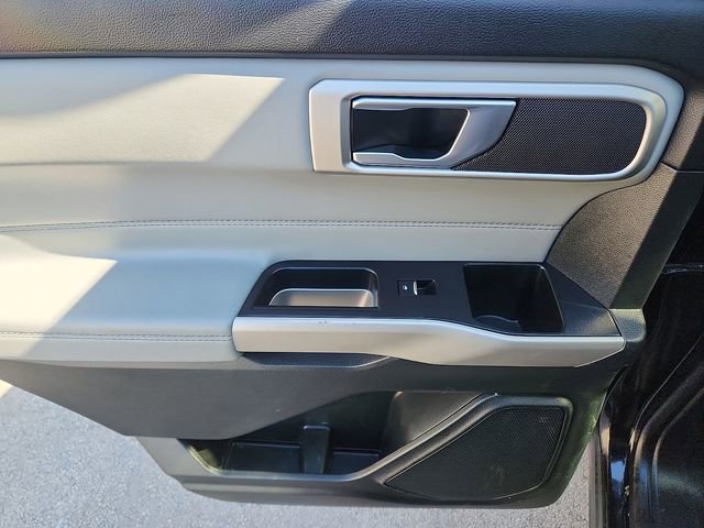 Certified 2023 Ford Explorer XLT w/ Equipment Group 202A image 27