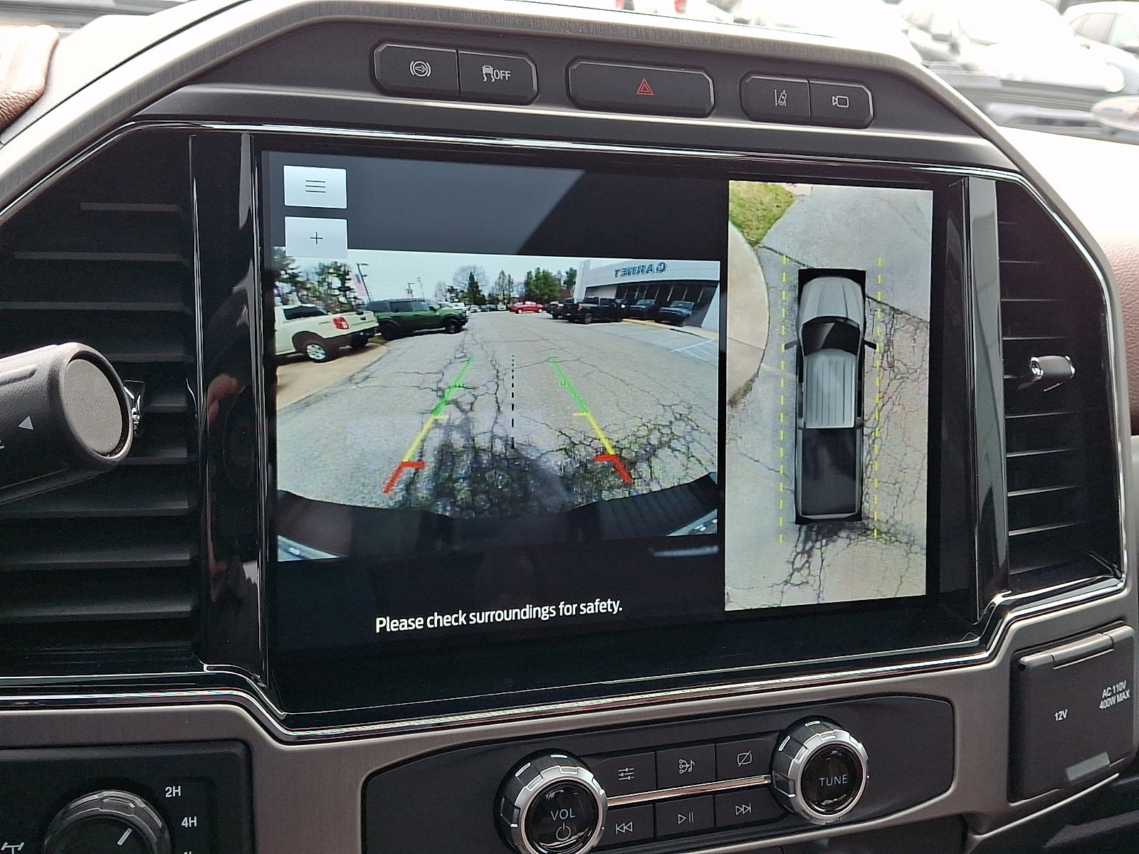 Certified 2022 Ford F250 Platinum image 22