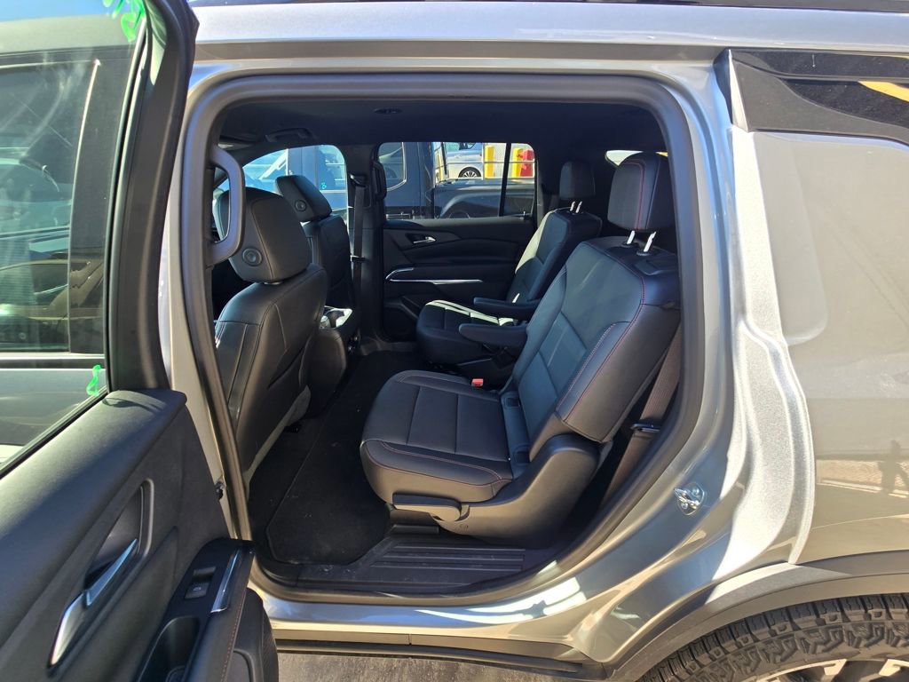 Used 2024 Chevrolet Traverse Z71 w/ LPO, Floor Liner Package image 20