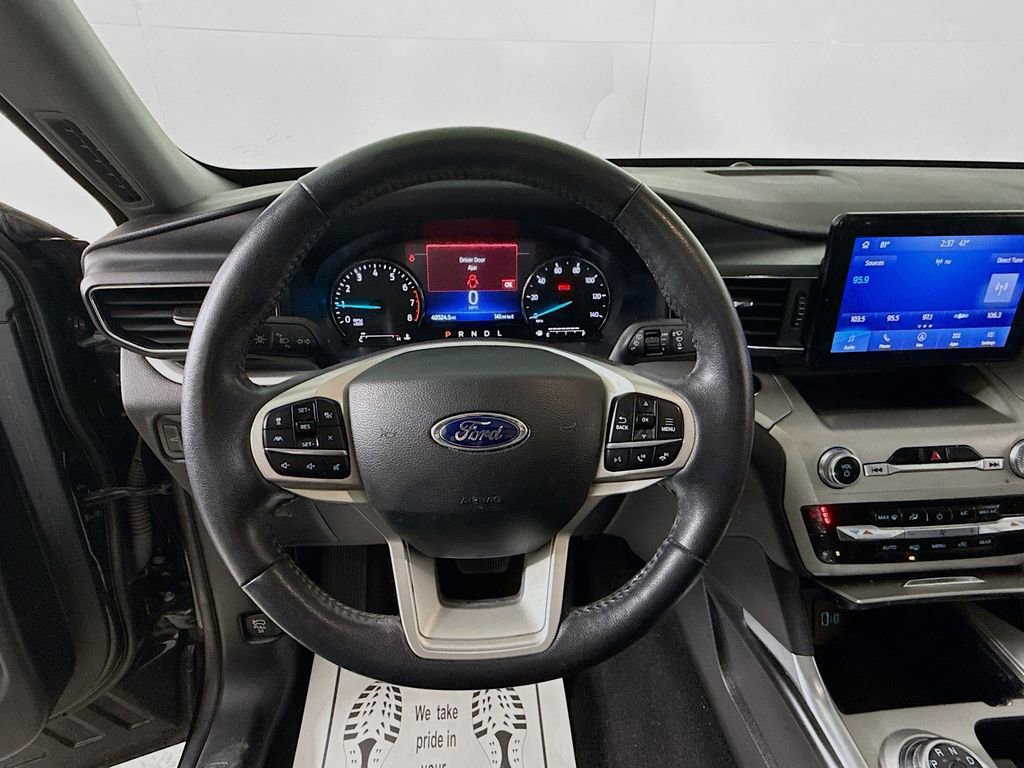 Certified 2023 Ford Explorer XLT w/ Equipment Group 202A image 16