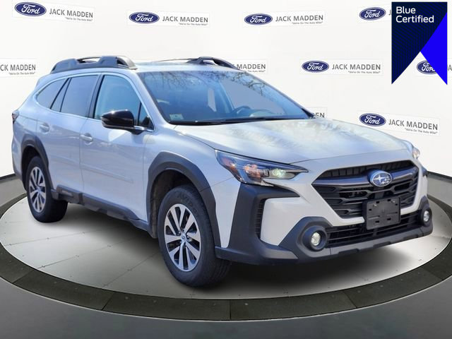 Used 2024 Subaru Outback Premium AWD/4WD image 1