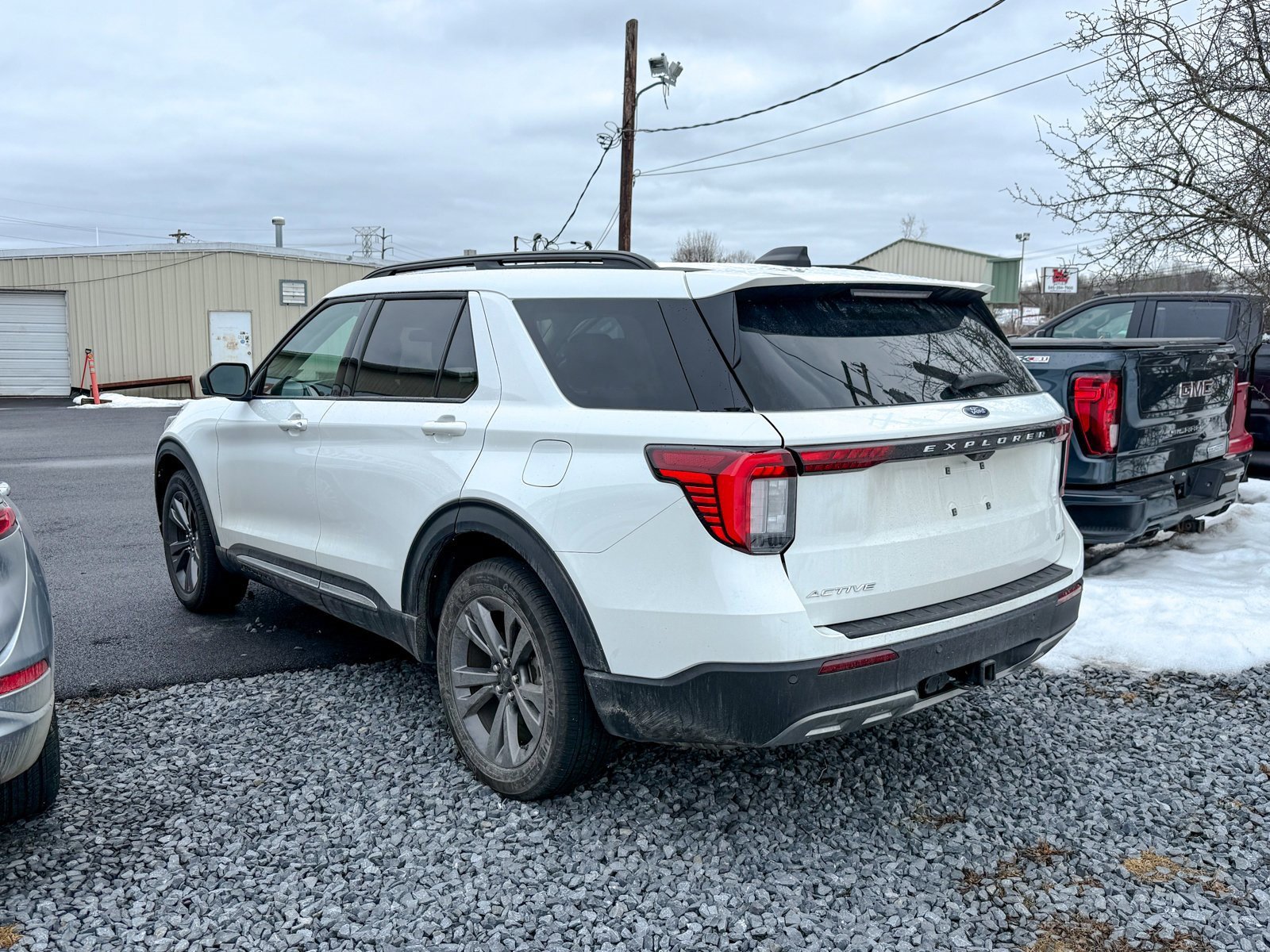 Certified 2025 Ford Explorer Active w/ Active Comfort Package image 5