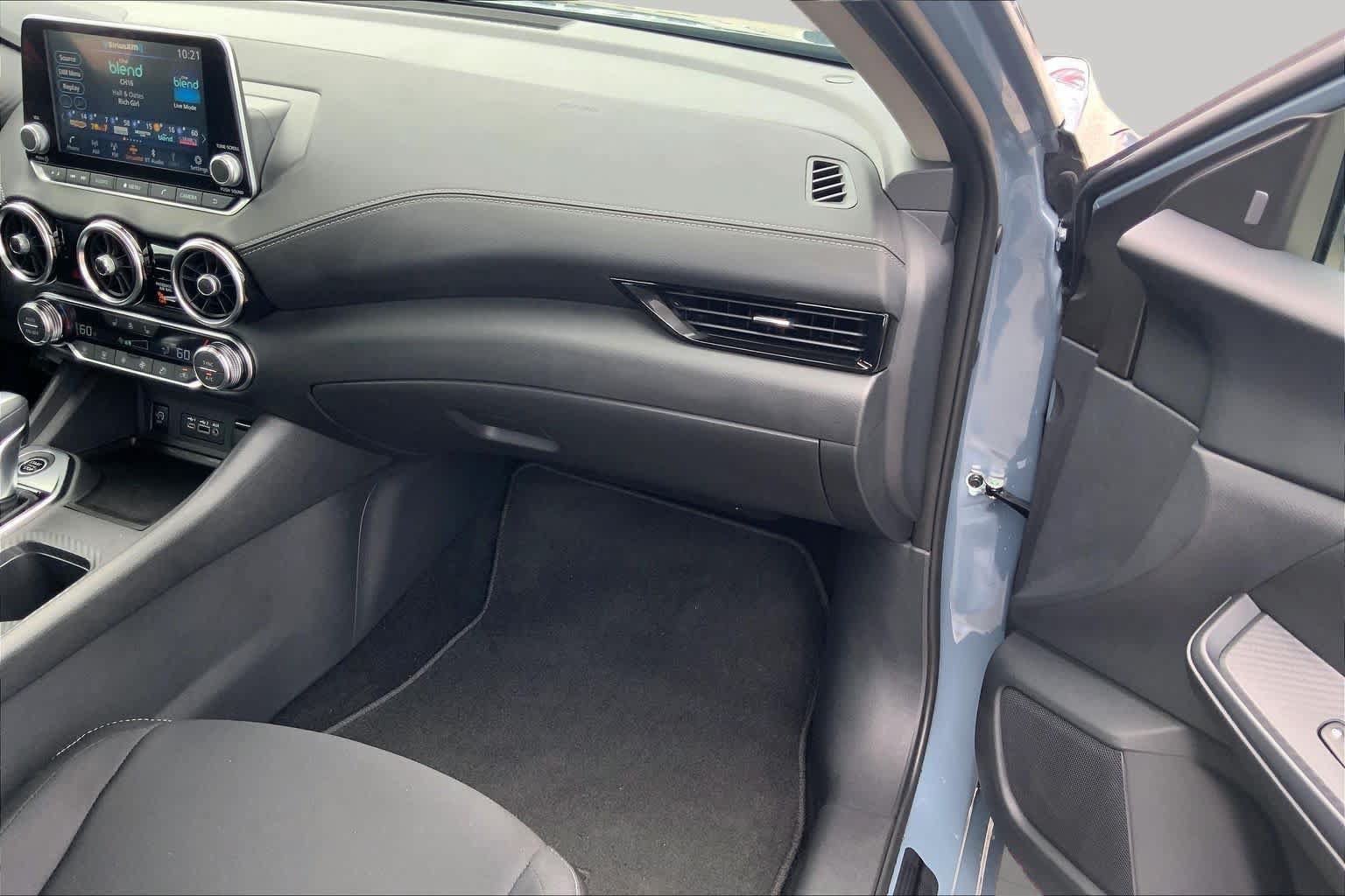 Used 2025 Nissan Sentra SV w/ All-Weather Package FWD image 18