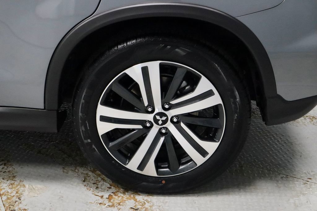 Used 2025 Mitsubishi Outlander Sport ES AWD/4WD image 18