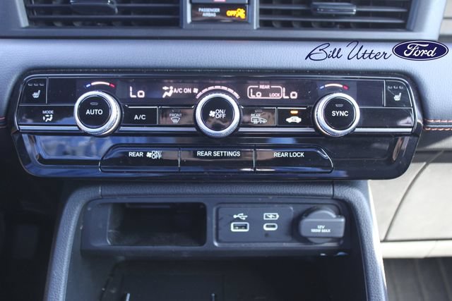 Used 2025 Honda Pilot TrailSport image 19