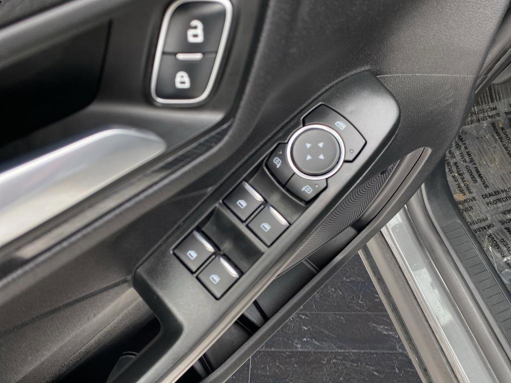 Certified 2025 Ford Escape ST-Line Select image 38