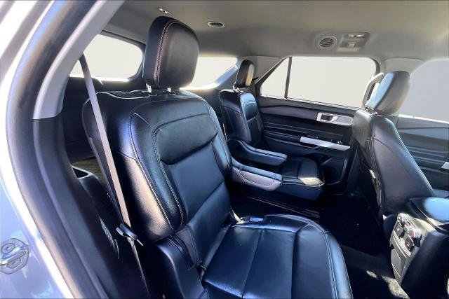 Certified 2022 Ford Explorer Limited w/ Equipment Group 301A image 31