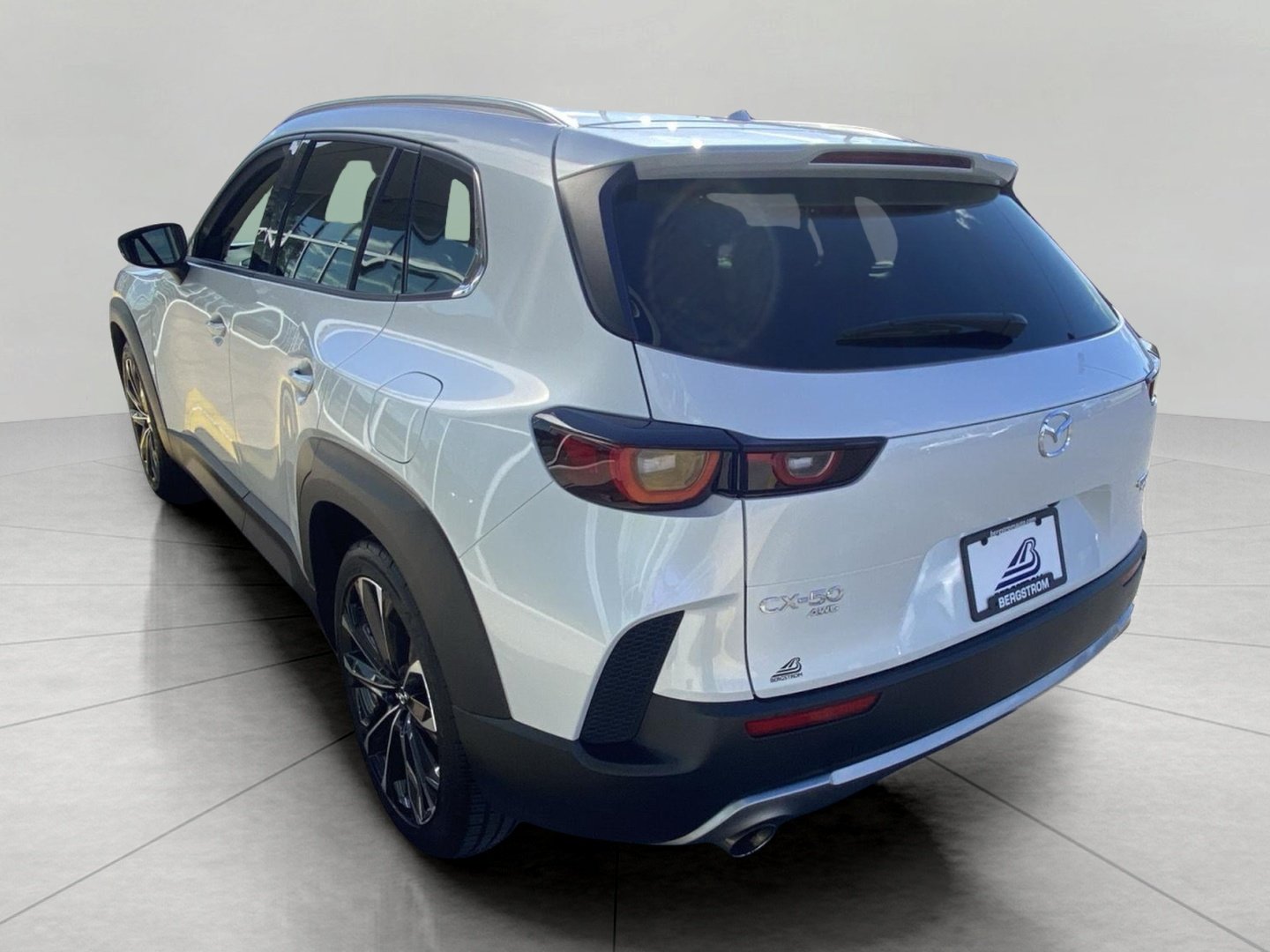 Used 2023 MAZDA CX-50 AWD 2.5 Turbo w/ Premium Pkg image 12