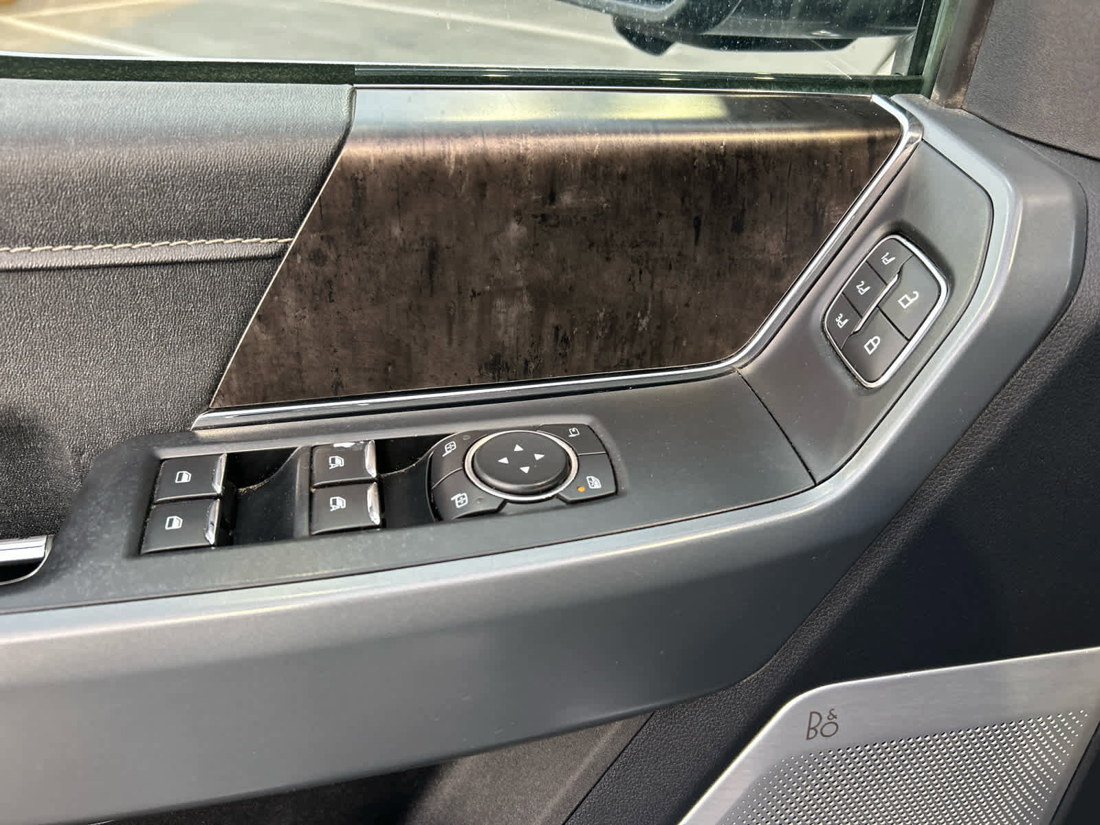 Certified 2022 Ford F150 Lariat w/ Equipment Group 502A High image 30