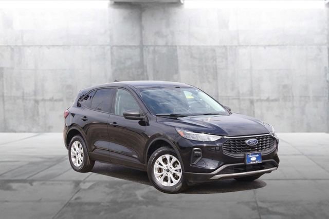 Certified 2025 Ford Escape Active image 2