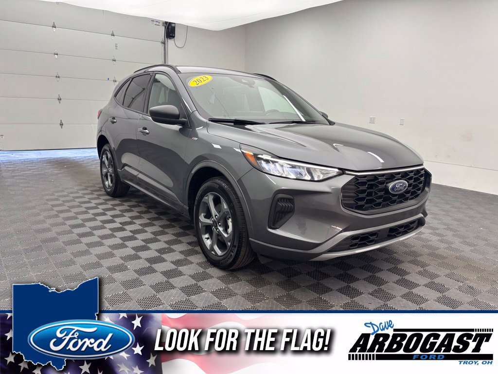 Certified 2023 Ford Escape ST-Line w/ Tech Pack #1 AWD/4WD image 1