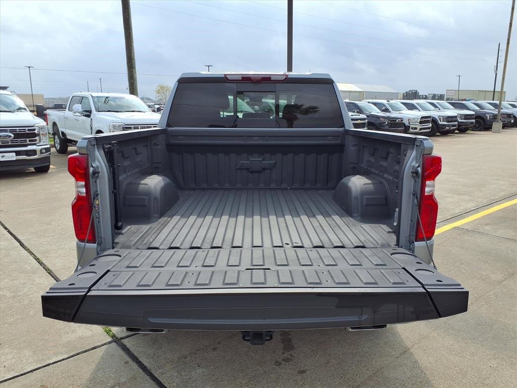 Used 2023 Chevrolet Silverado 1500 LTZ w/ LTZ Premium Package image 30