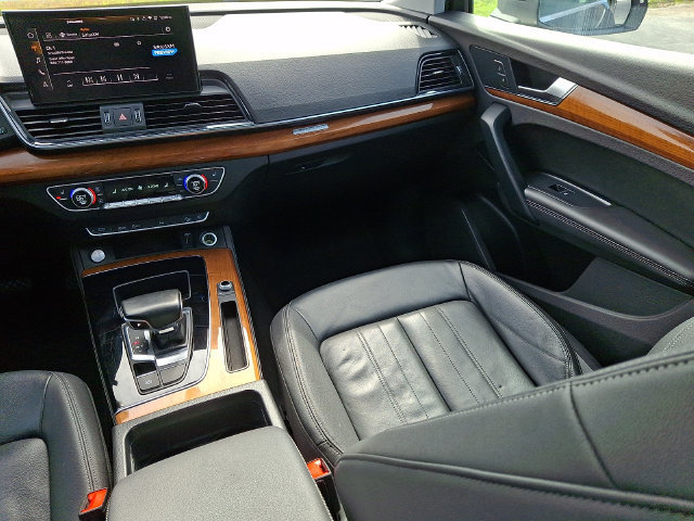 Used 2021 Audi Q5 2.0T Premium Plus AWD/4WD image 21