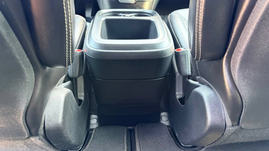 Used 2025 Chrysler Pacifica Select FWD image 25