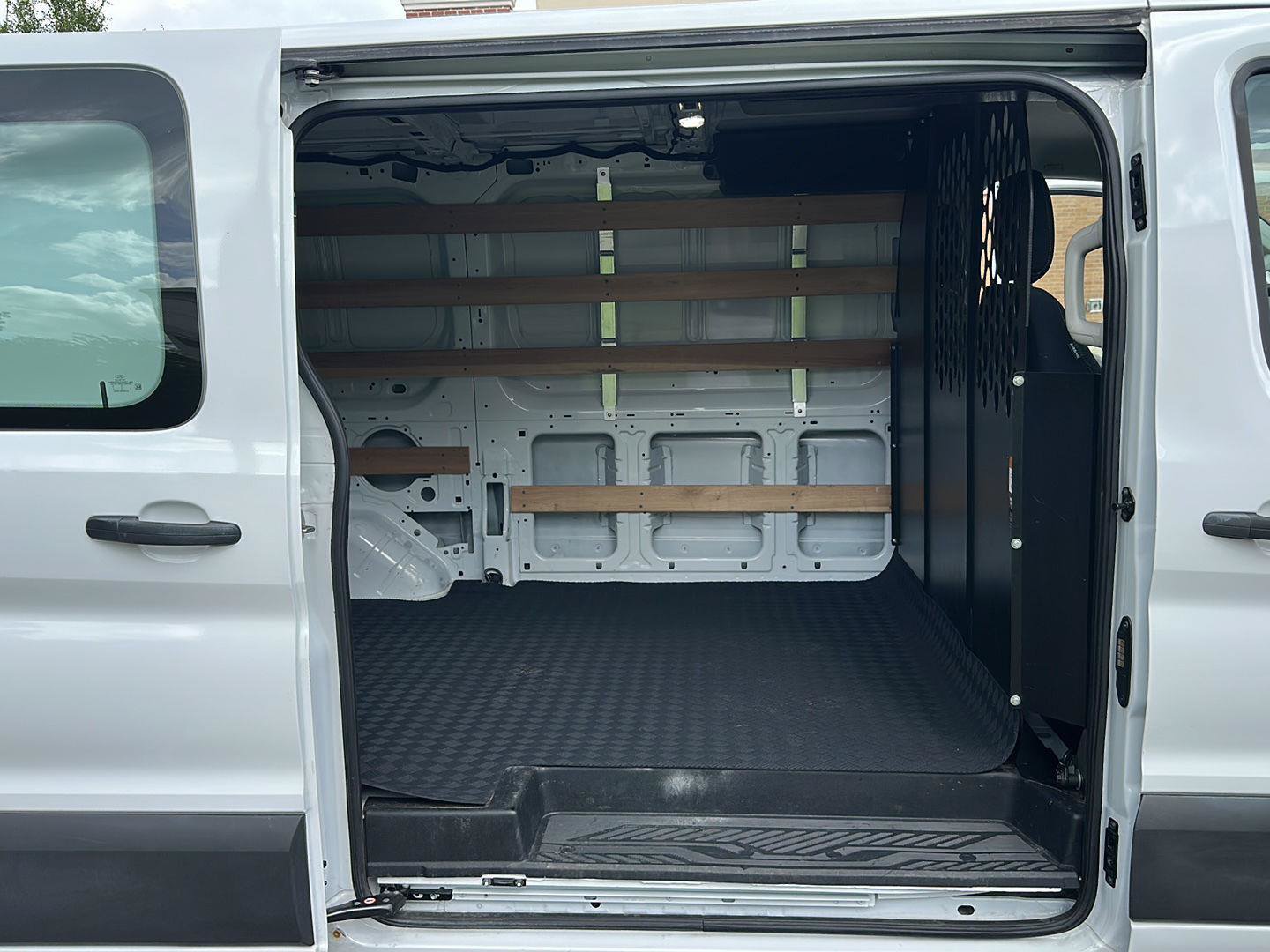 Certified 2025 Ford Transit 250 Low Roof w/ Exterior Upgrade Package RWD image 23