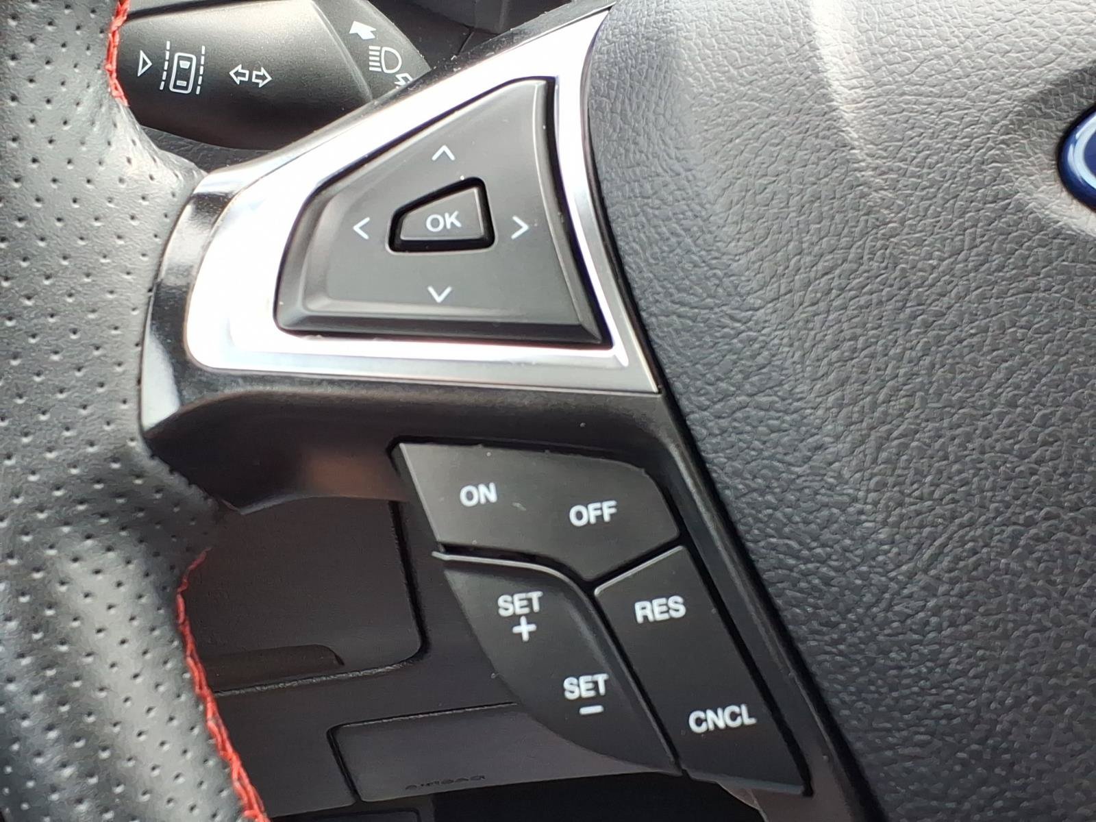 Certified 2024 Ford Edge ST-Line AWD/4WD image 25