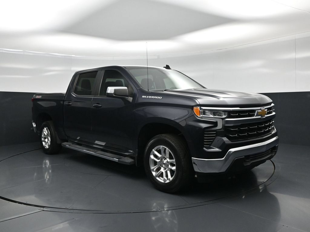 Used 2023 Chevrolet Silverado 1500 LT AWD/4WD image 19