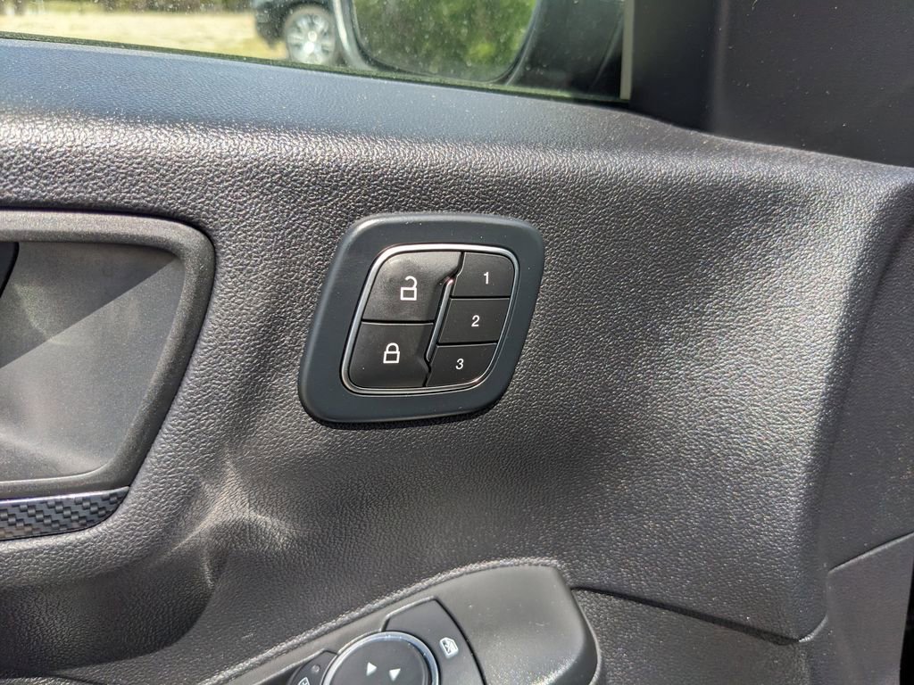 Certified 2025 Ford Escape ST-Line Elite AWD/4WD image 22