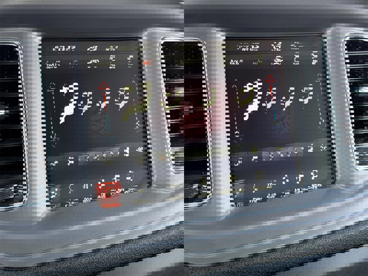 Used 2023 Dodge Charger SXT image 17