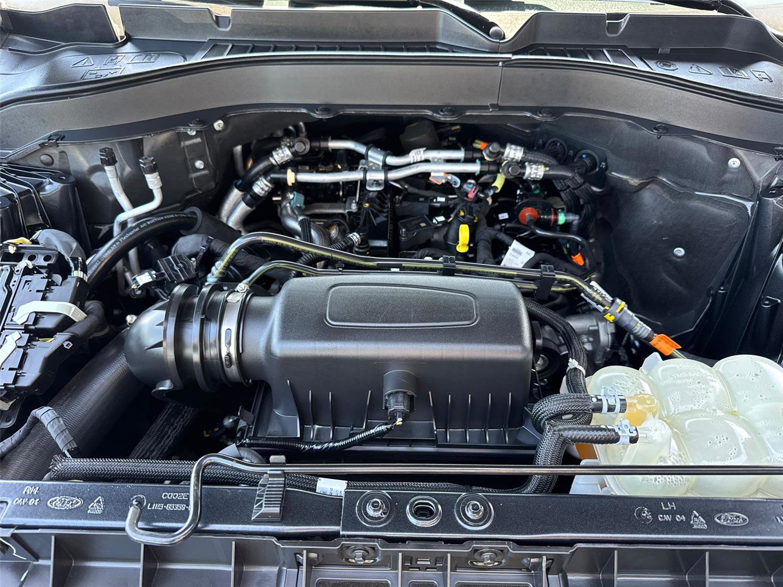 Certified 2021 Ford Explorer XLT w/ Equipment Group 202A RWD image 8