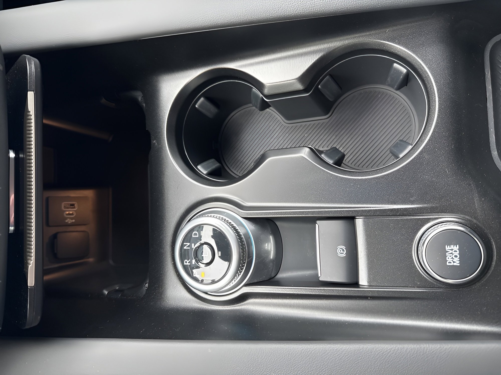 Certified 2025 Ford Explorer Active w/ Active Comfort Package image 48