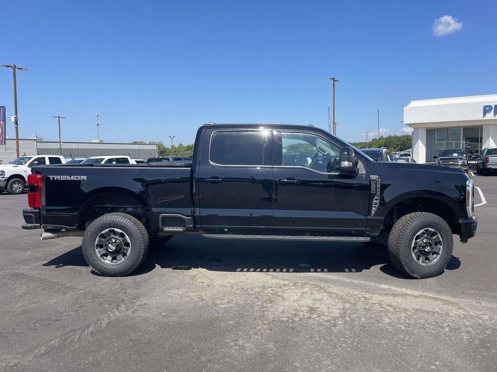 Certified 2024 Ford F250 Lariat w/ Tremor Off-Road Package AWD/4WD image 2