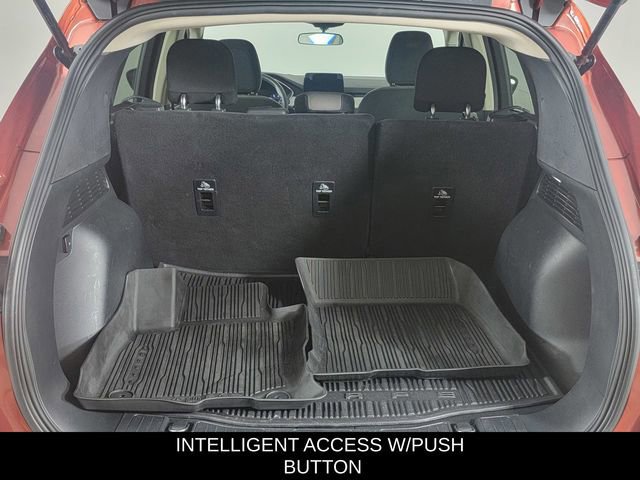 Certified 2020 Ford Escape SE FWD image 16