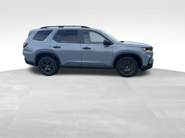 Used 2023 Honda Pilot TrailSport image 36