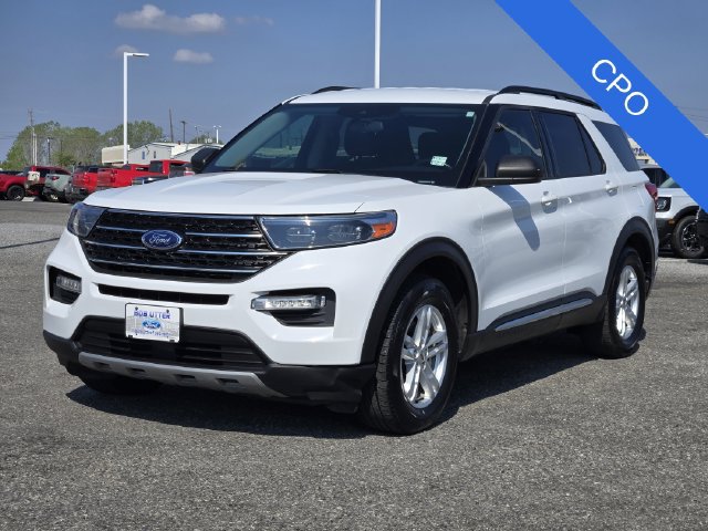 Certified 2020 Ford Explorer XLT w/ Equipment Group 202A RWD image 3