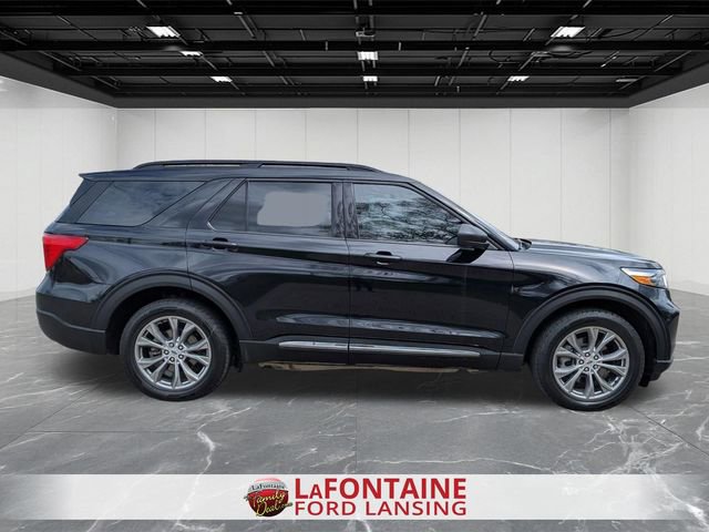 Certified 2022 Ford Explorer XLT w/ Equipment Group 202A AWD/4WD image 6