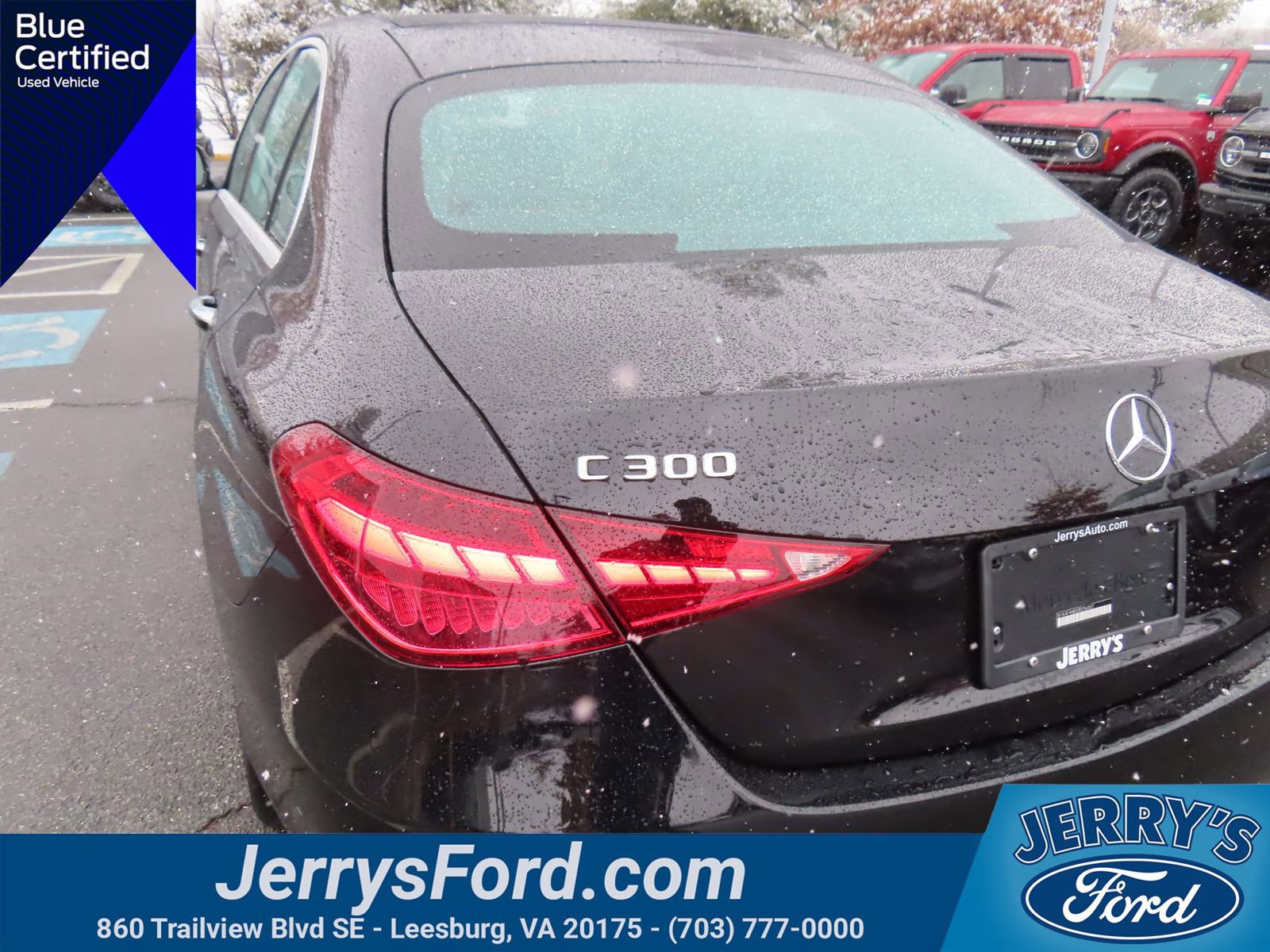 Used 2025 Mercedes-Benz C 300 4MATIC Sedan image 11