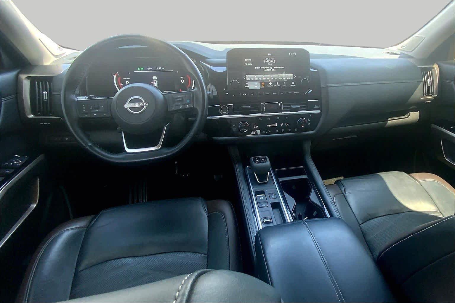 Used 2024 Nissan Pathfinder Platinum FWD image 15
