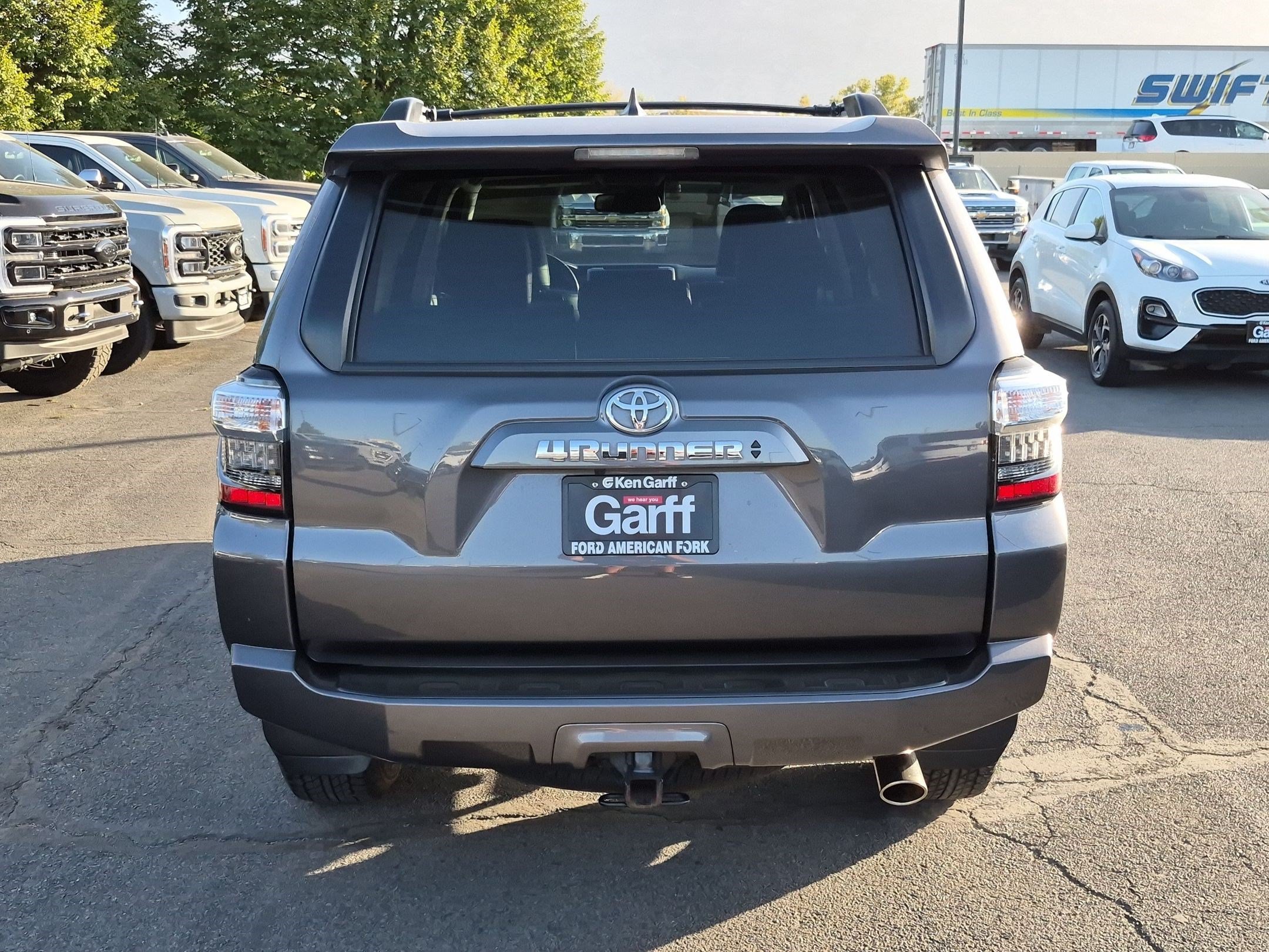 Used 2021 Toyota 4Runner SR5 Premium w/ Moonroof Package AWD/4WD image 8