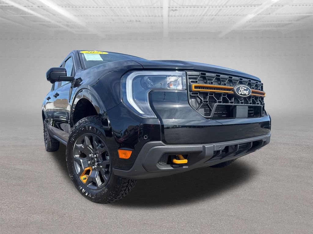Certified 2025 Ford Maverick Tremor AWD/4WD image 46