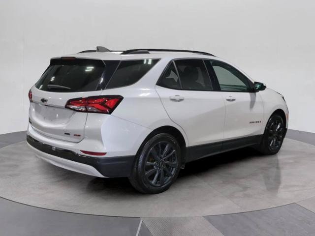 Used 2023 Chevrolet Equinox RS w/ LPO, Floor Liner Package AWD/4WD image 6
