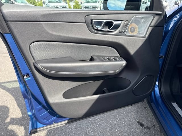 Used 2020 Volvo XC60 T8 R-Design w/ Protection Package Premier AWD/4WD image 15