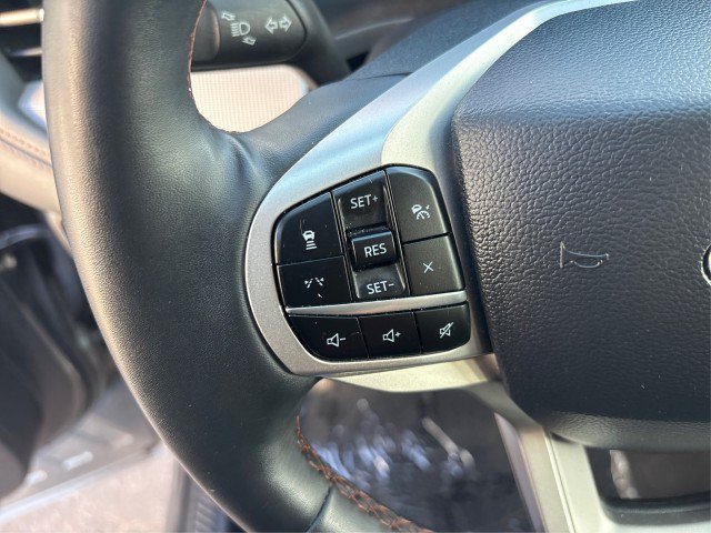 Certified 2025 Ford Explorer Active AWD/4WD image 23