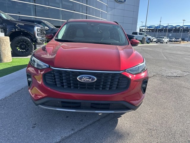 Certified 2025 Ford Escape Platinum image 2