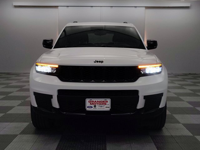 Used 2023 Jeep Grand Cherokee L Laredo AWD/4WD image 5