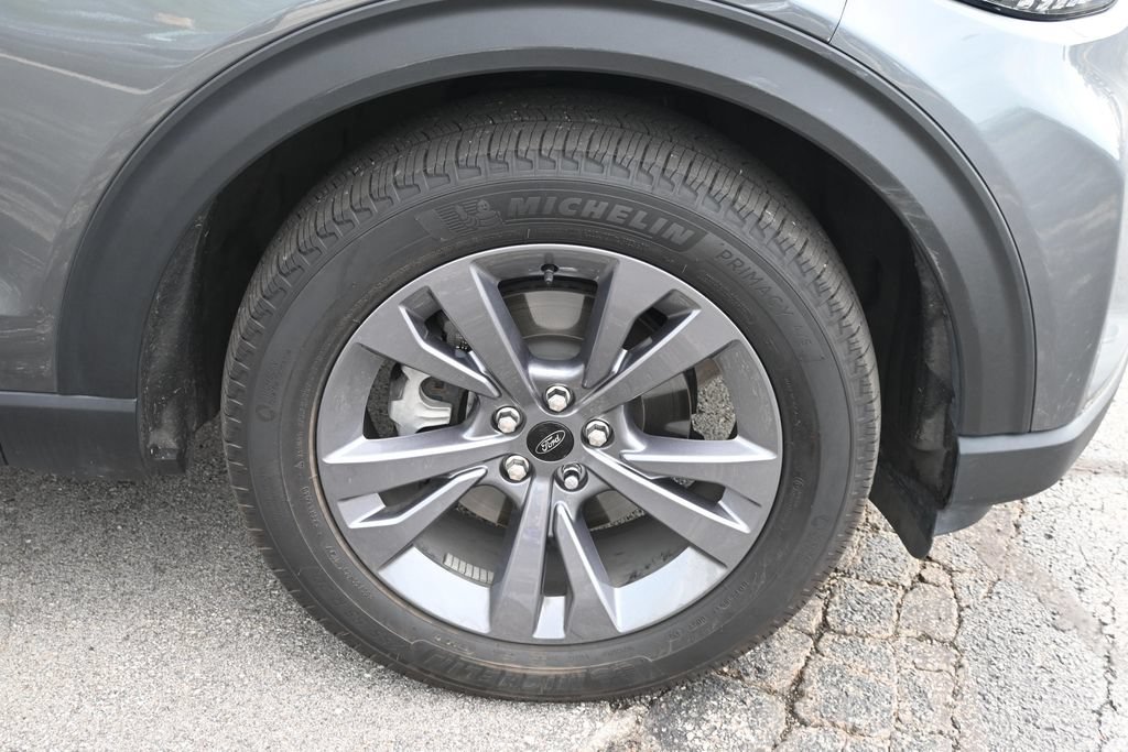 Certified 2026 Ford Explorer Active w/ Active Comfort Package AWD/4WD image 19