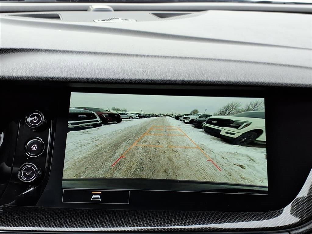 Used 2023 Buick Envision Essence image 14